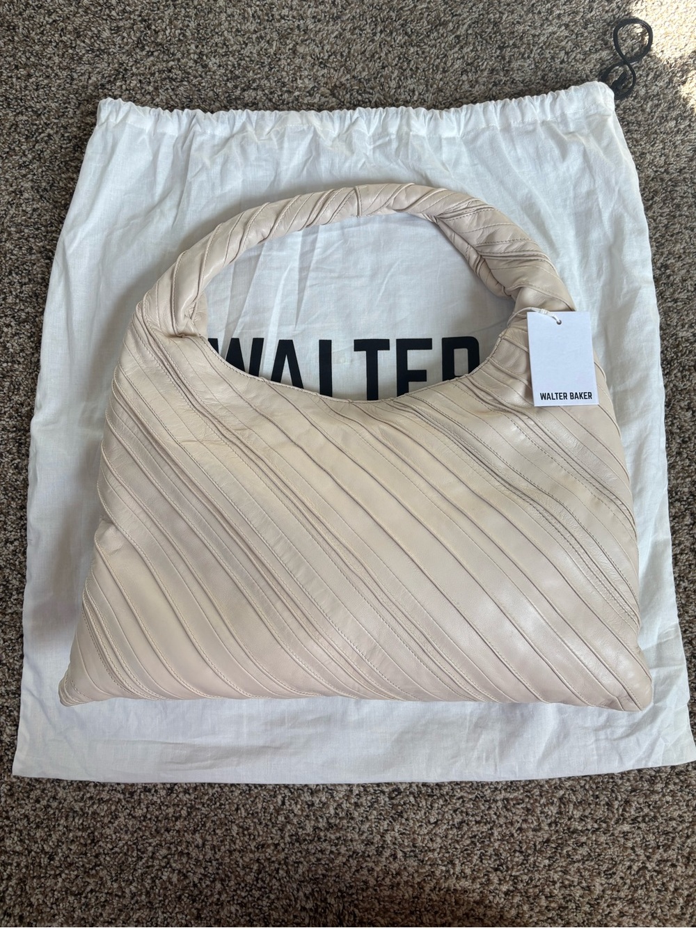 NWT Walter Baker Dakota Shoulder, Oyster Slouch Hobo - Picture 12 of 12